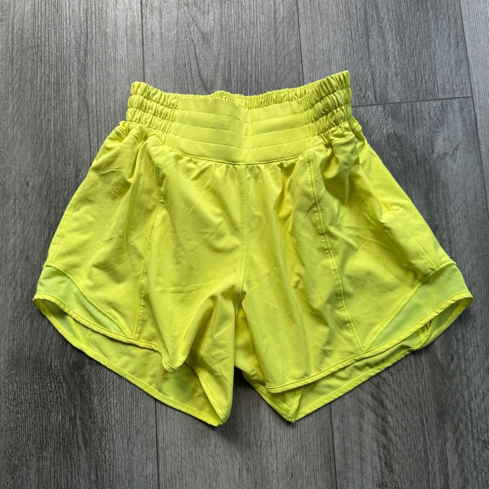 Lululemon Hotty Hot Shorts Neon Yellow Size 2 Lined Athletic Mesh High rise